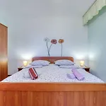 Apartamento Marija-2 By Interhome *