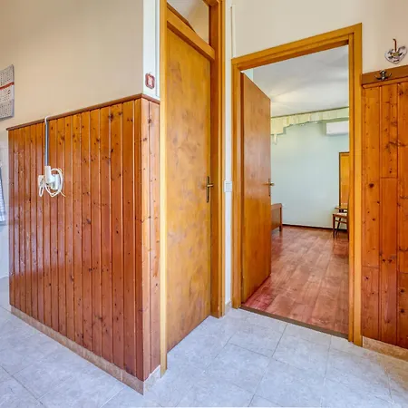 Marija-2 By Interhome * 洛夫兰